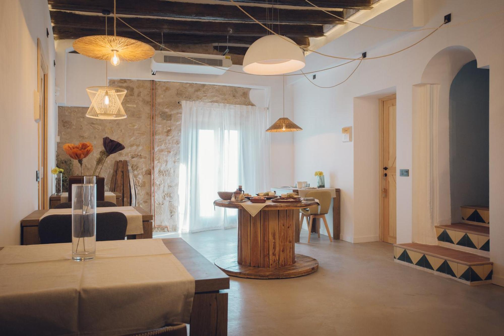 Castell De L'Aguda Hotel Torá de Riubregós Kültér fotó